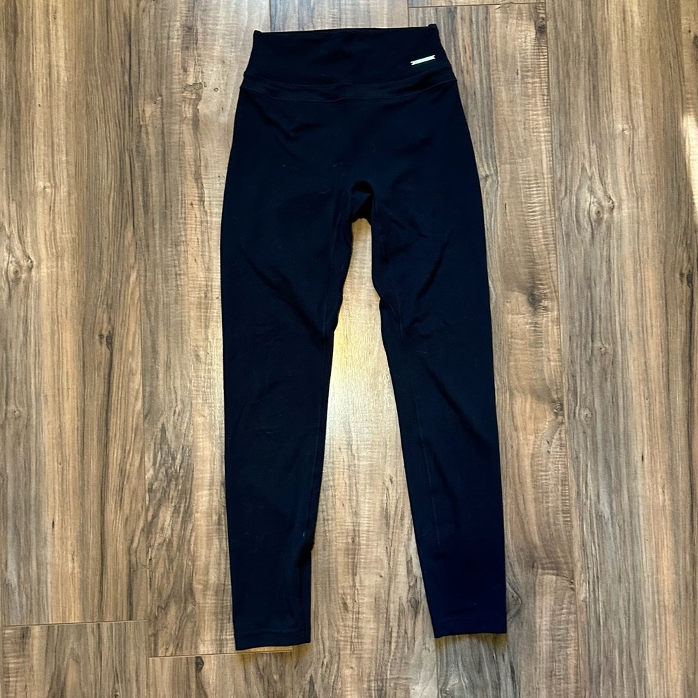 Whitney Simmons gymshark Black legging
Size Small